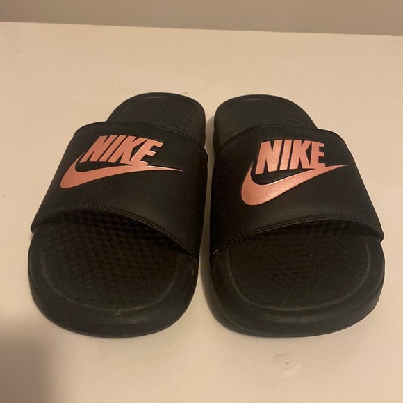 Nike slides - Picture 1 of 2